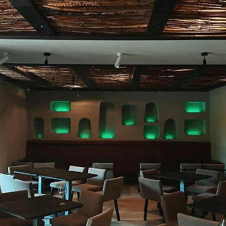 酒店 帕兰加安伯顿绿色公寓 4*