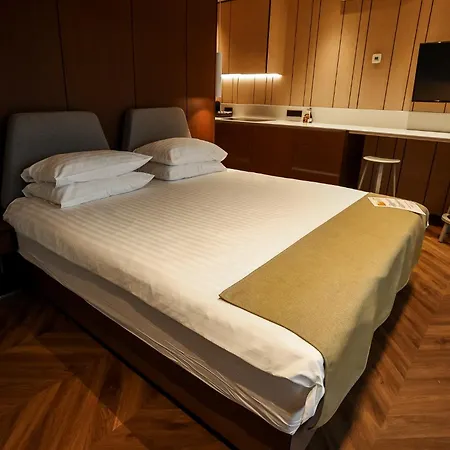 Hotel Mana Suites&sea