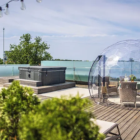 Hotel Mana Suites&sea 4*